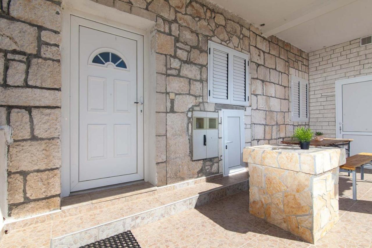 Kuca Ella Villa Vinišće Buitenkant foto